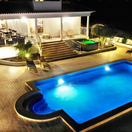 Sunset Villa By Laranjal Rentals Olhos de Agua  Zewnętrze zdjęcie