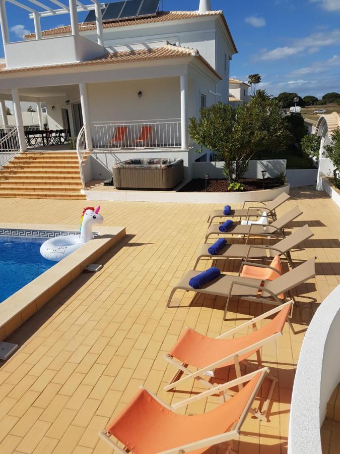 Sunset Villa By Laranjal Rentals Olhos de Agua  Zewnętrze zdjęcie