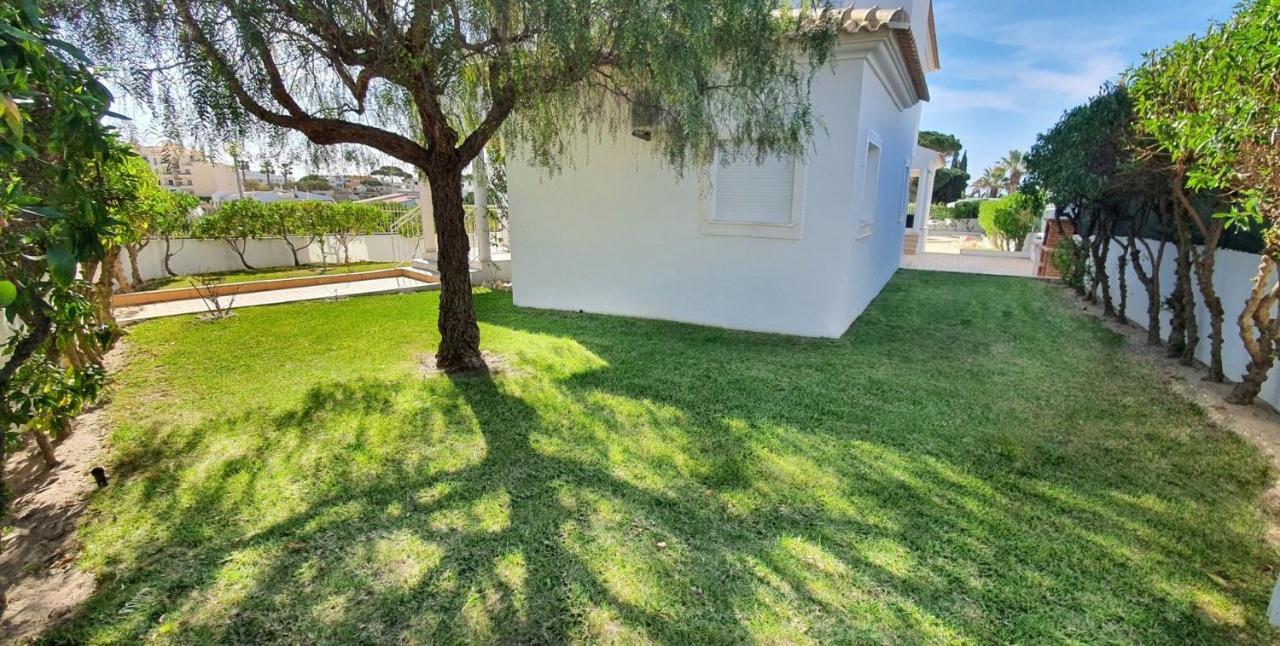 Sunset Villa By Laranjal Rentals Olhos de Agua  Zewnętrze zdjęcie