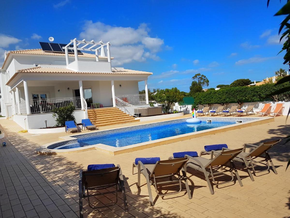 Sunset Villa By Laranjal Rentals Olhos de Agua  Zewnętrze zdjęcie
