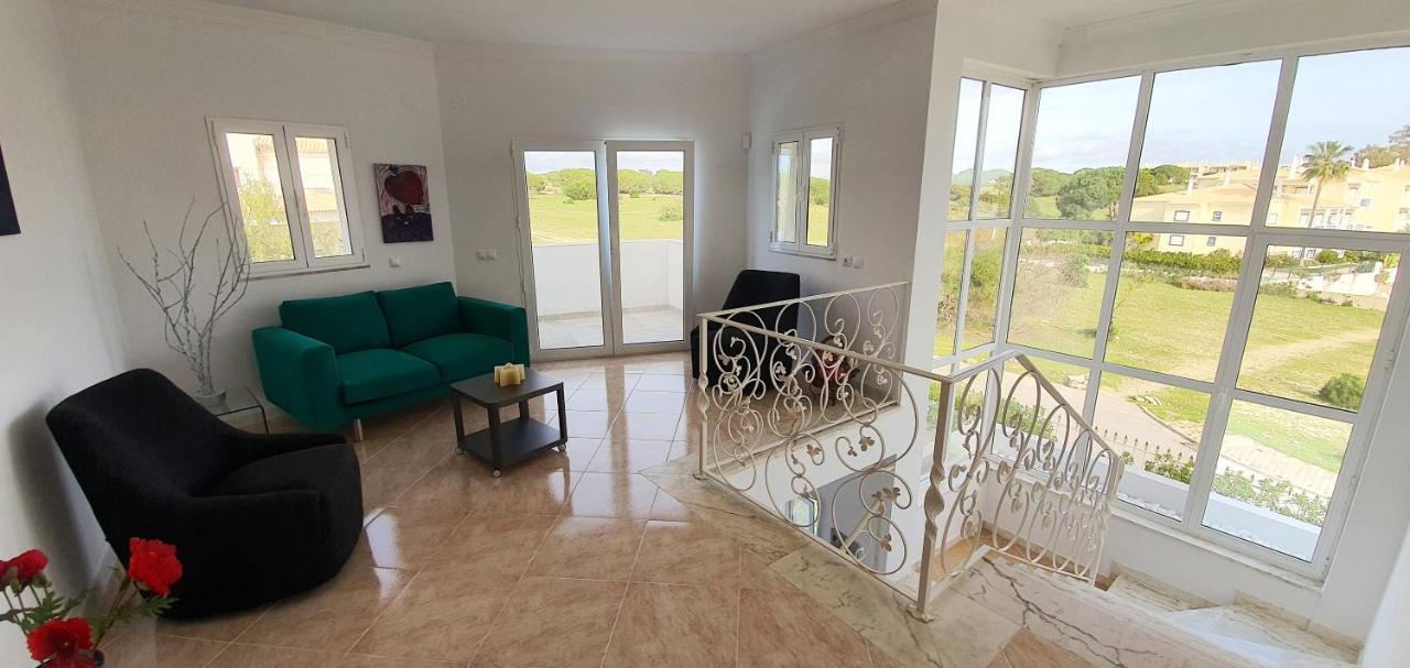 Sunset Villa By Laranjal Rentals Olhos de Agua  Zewnętrze zdjęcie